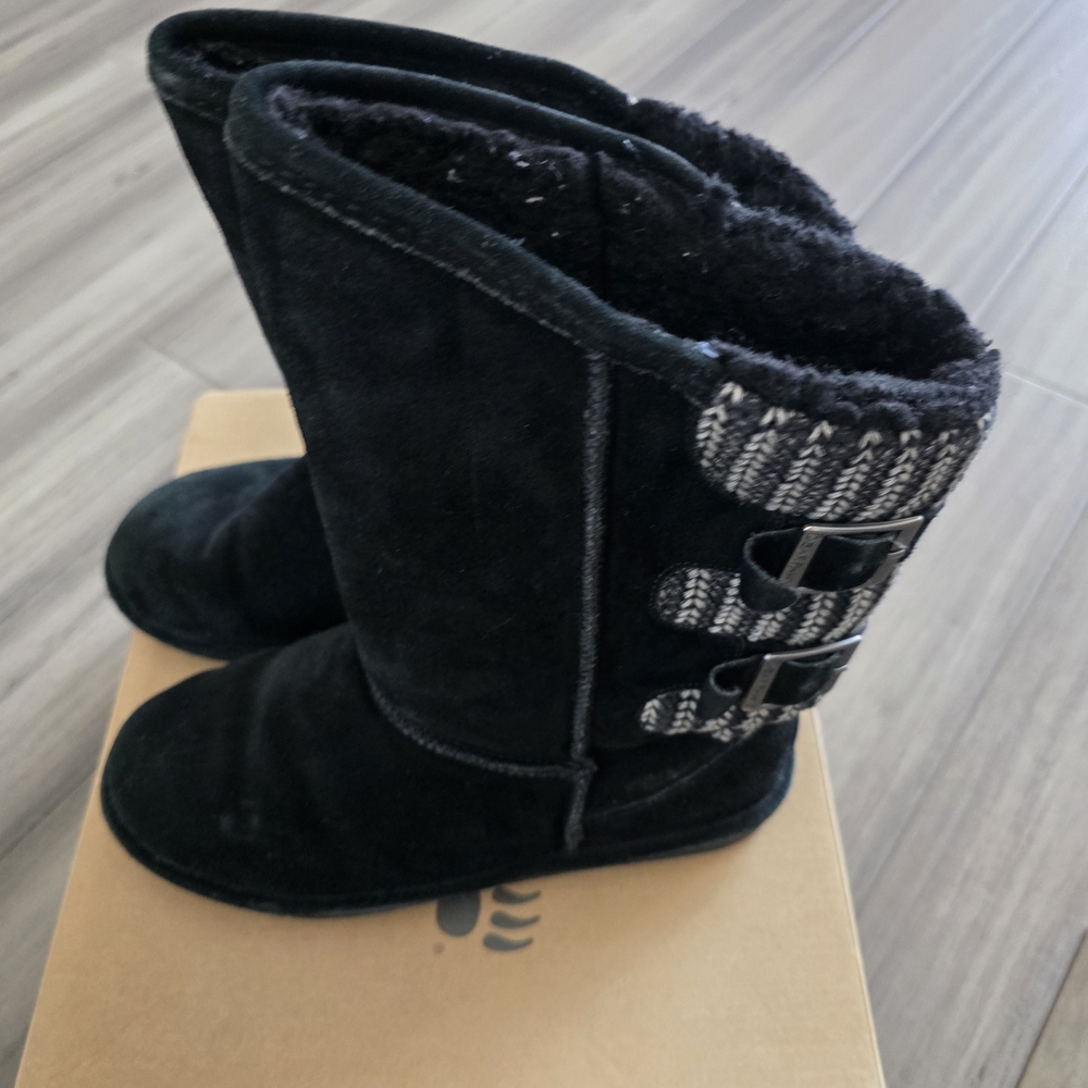BearPaw Black Ankle Boots with Knit Accents
